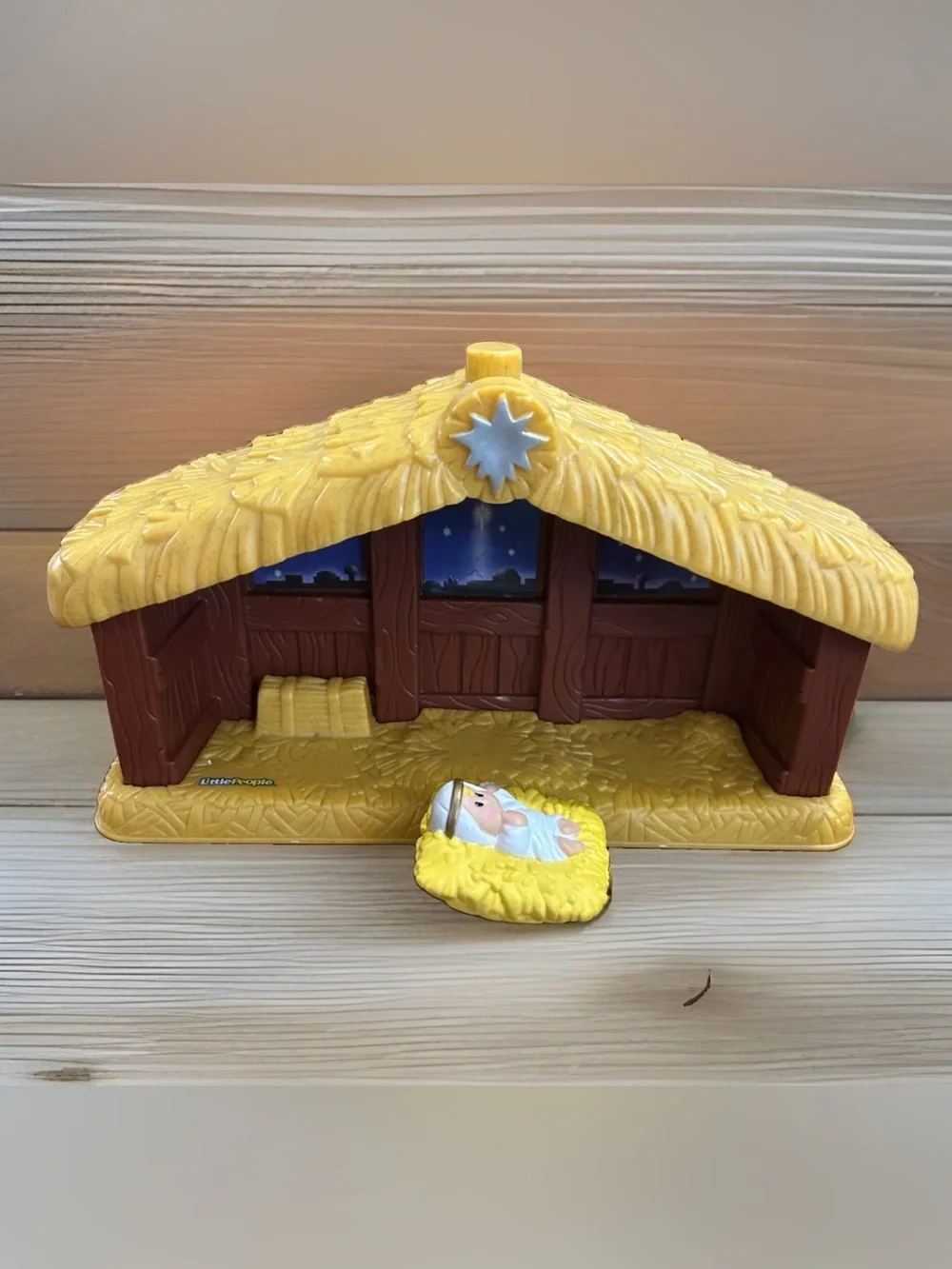 Fisher Price Little People Christmas Nativity Stable W/baby Jesus 2002